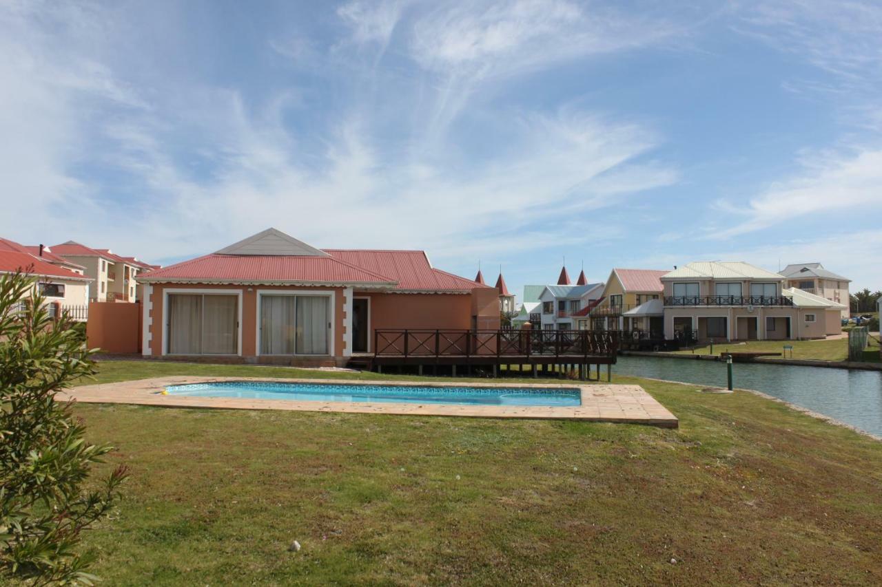 Marina Sands Villa Jeffreys Bay Exterior photo