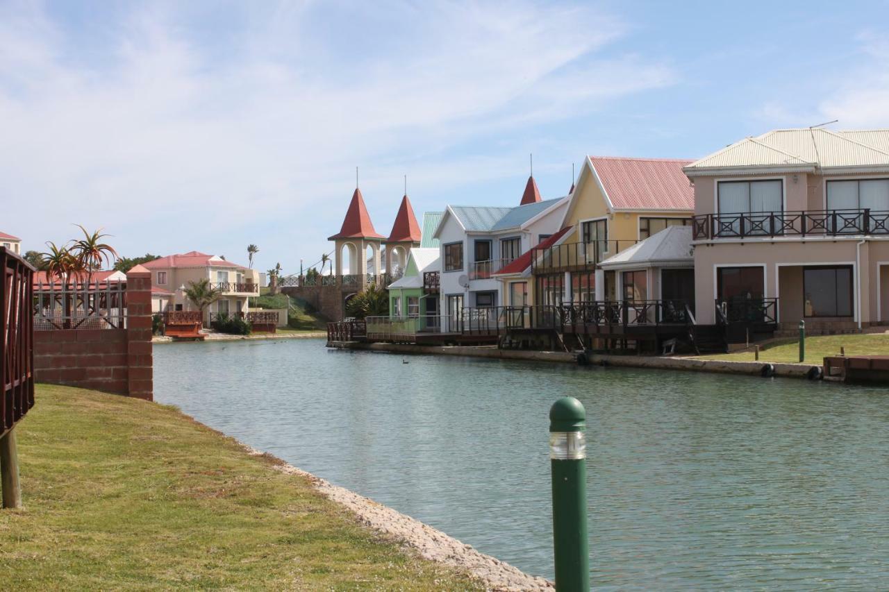 Marina Sands Villa Jeffreys Bay Exterior photo