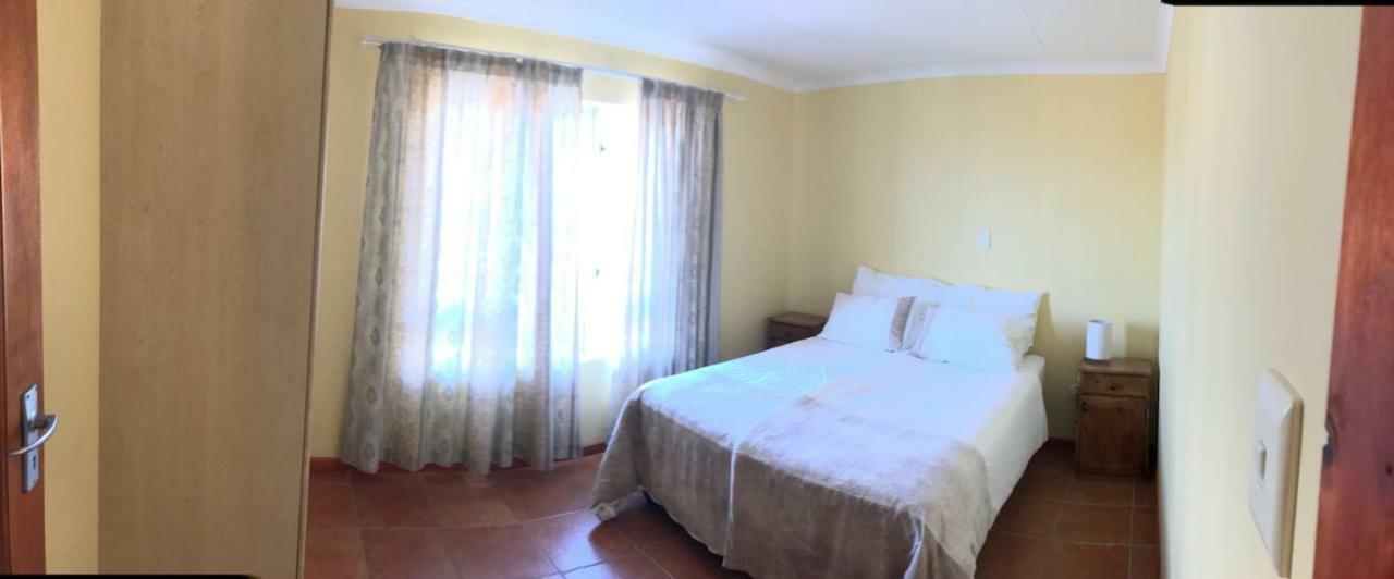 Marina Sands Villa Jeffreys Bay Exterior photo