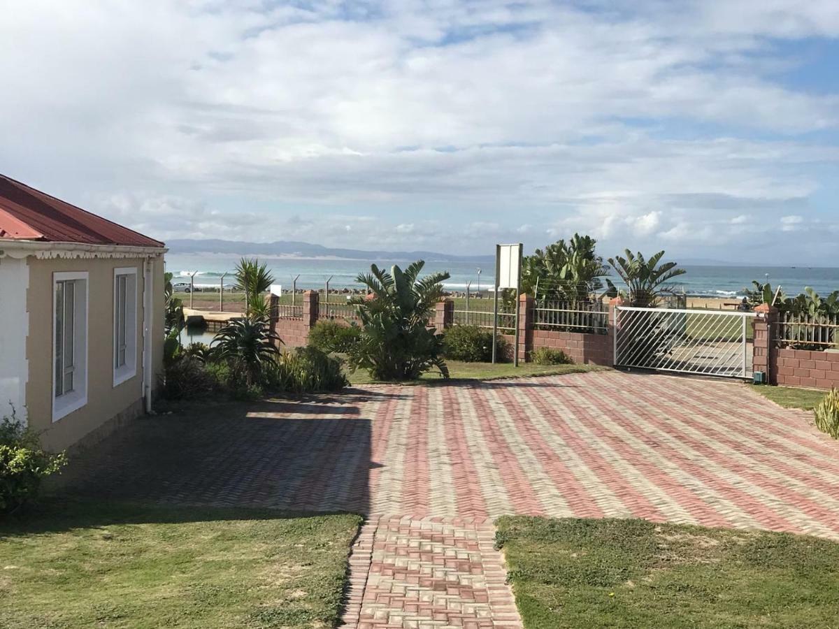 Marina Sands Villa Jeffreys Bay Exterior photo