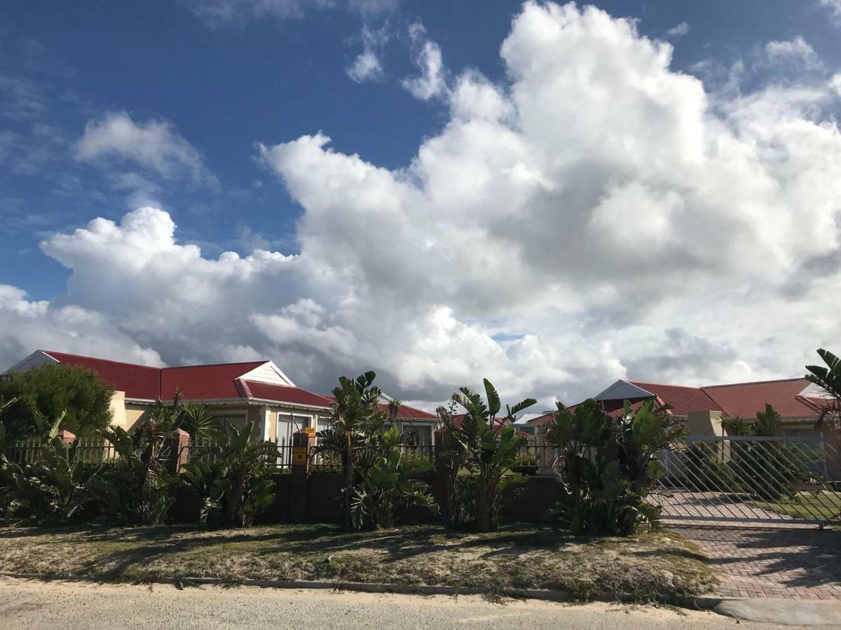 Marina Sands Villa Jeffreys Bay Exterior photo